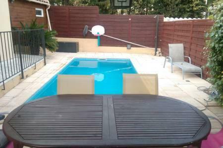 Tres Confortable Studio Maison Au Pied Dufaron Villa Toulon Exterior photo